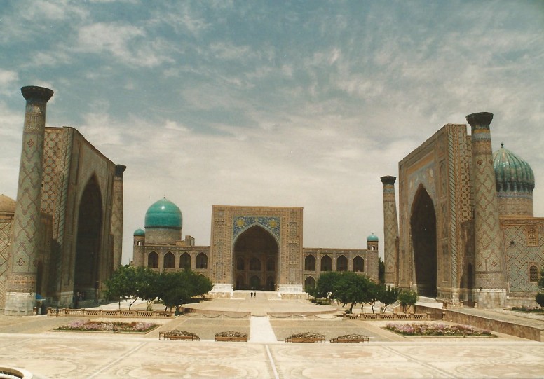 Oezbekistan_Registan_2004_Img0001