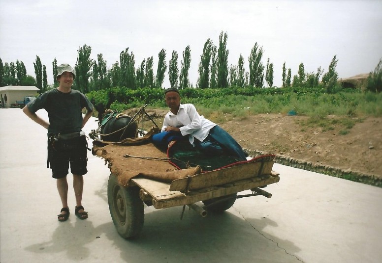 Xinjiang_TurpanWalk_2004_Img0015