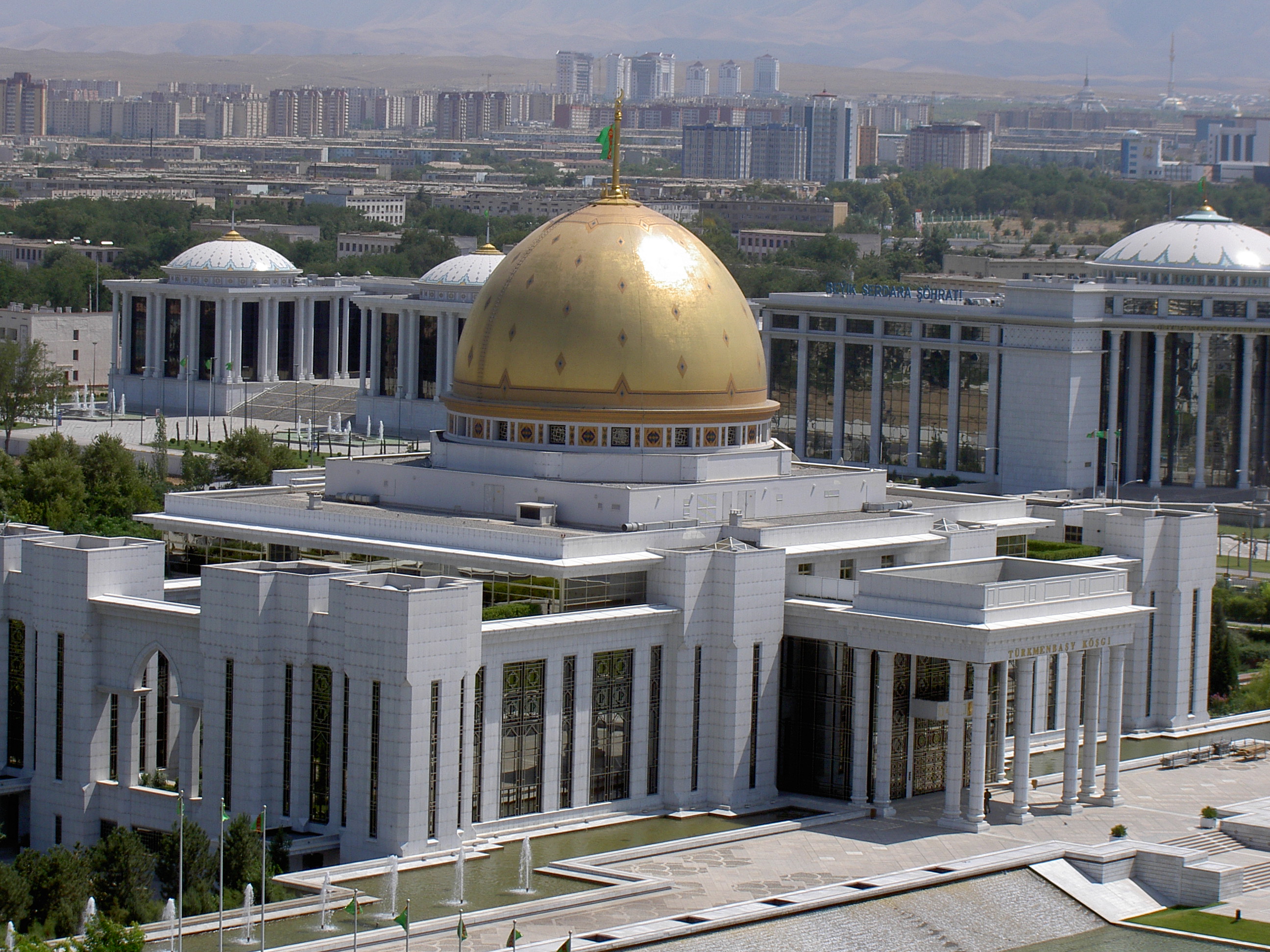 Turkmenistan_Ashgabat_2004_Img0029a