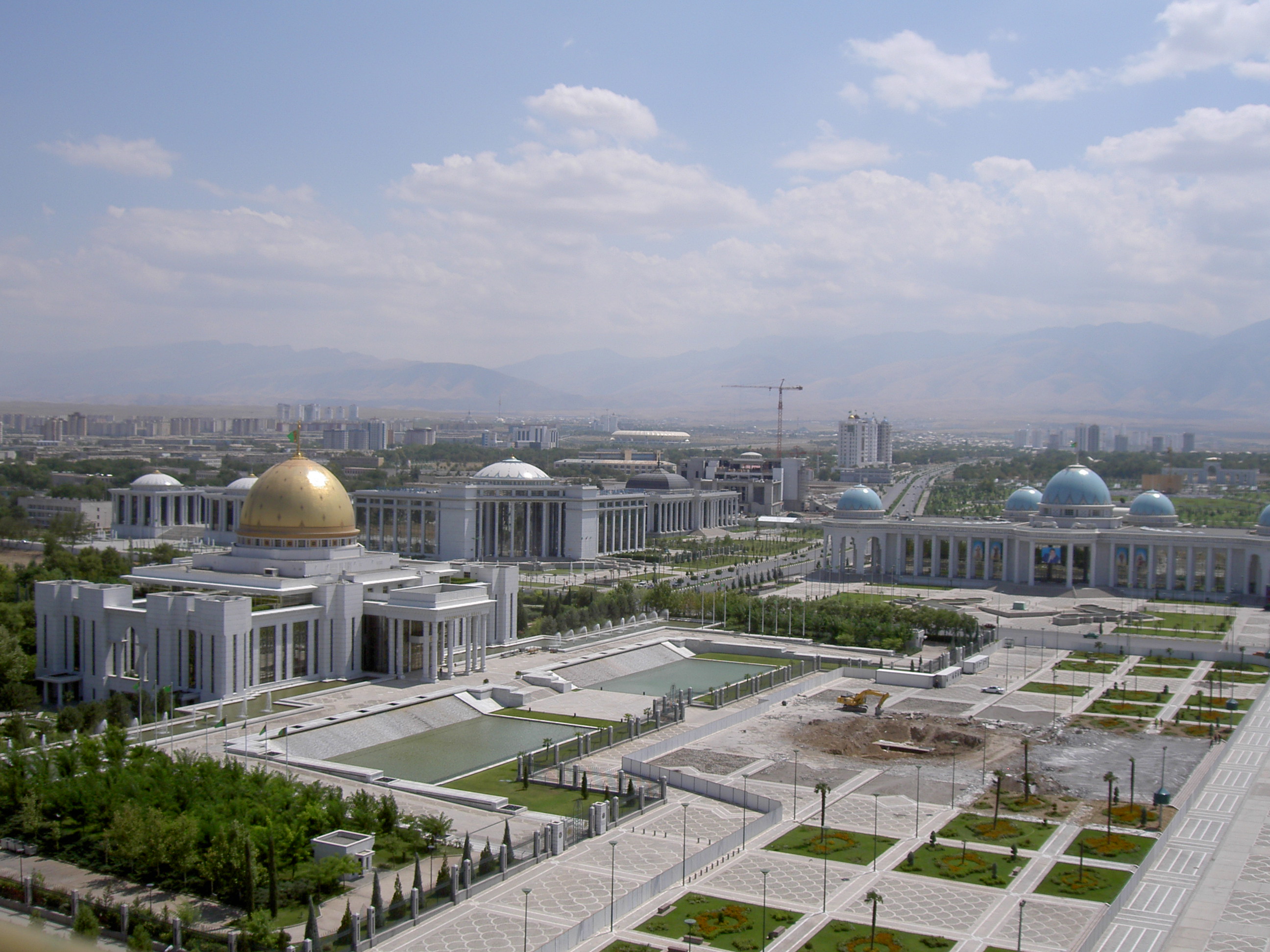 Turkmenistan_Ashgabat_2004_Img0029b