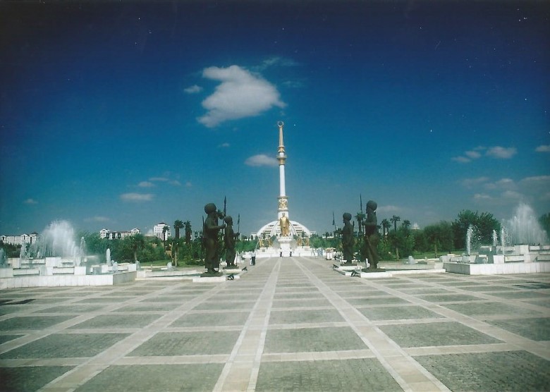Turkmenistan_Ashgabat_2004_Img0035