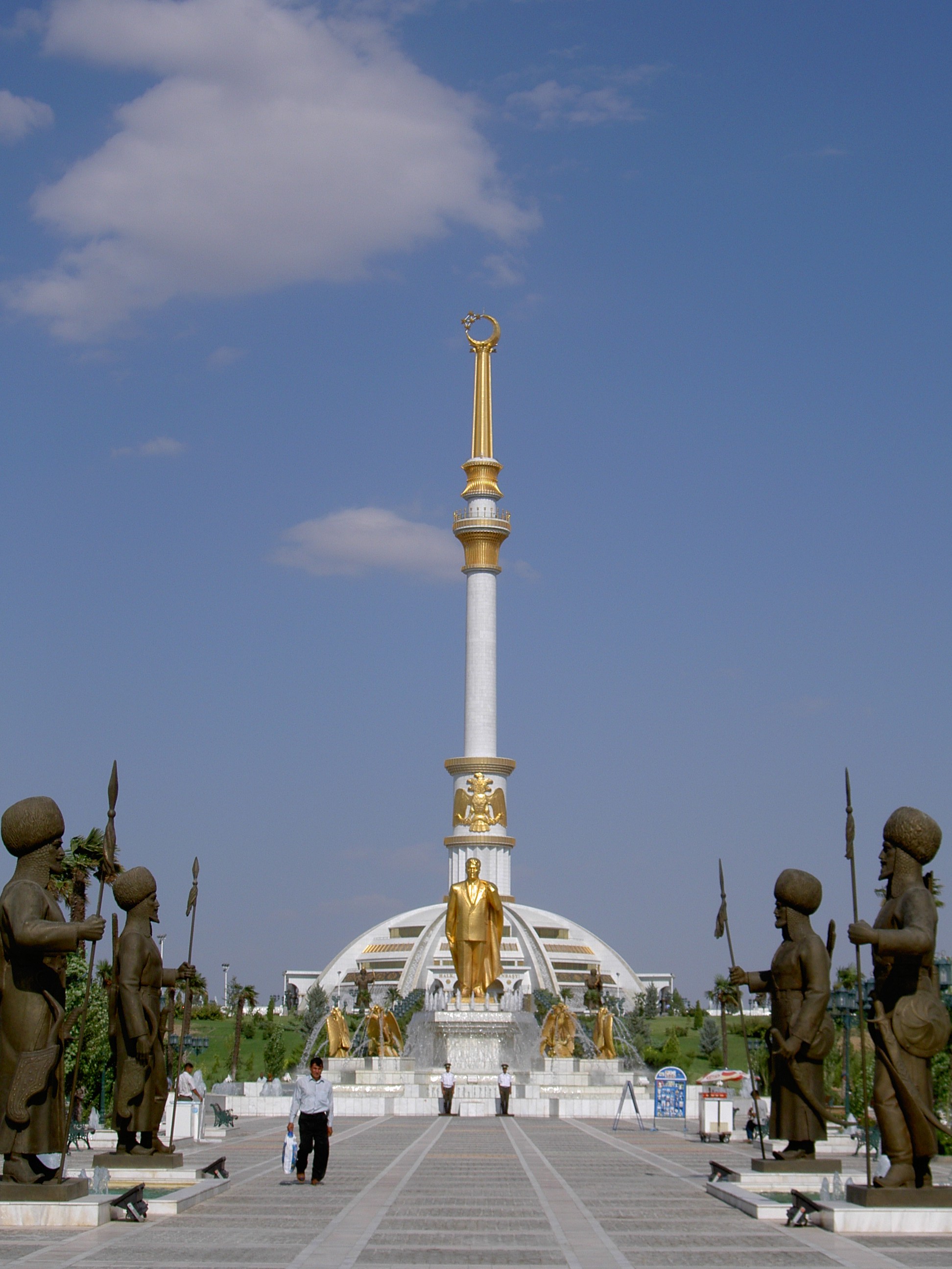 Turkmenistan_Ashgabat_2004_Img0035a