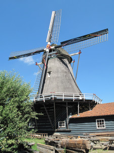 Korenmolen De Ooievaar in De Wijk...