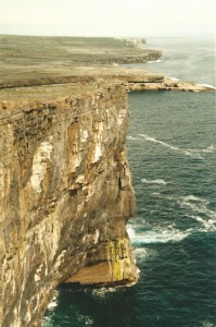 Beautiful view over the cliffs at Dun Aenghus...