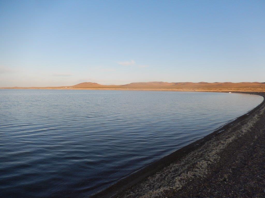 Lake Ugii2 013