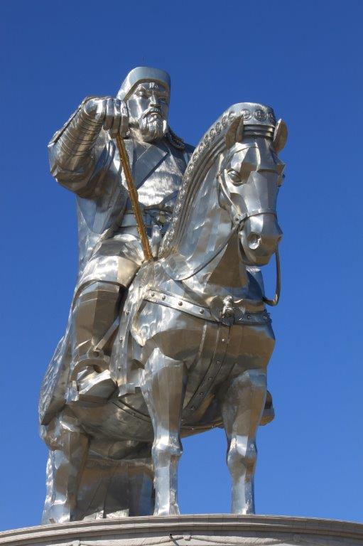 GenghisKhanStatue008