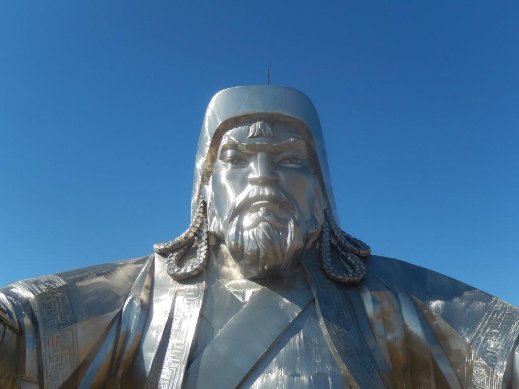 GenghisKhanStatue015