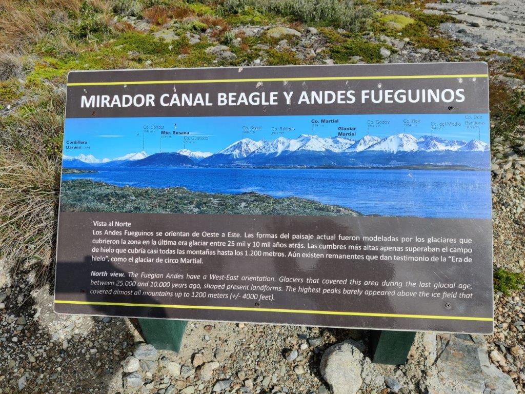 4-12 aanmeren puerto Karelo op isla Bridges wandeling naar mirador Canal Beagle Y Andes Fueguinos (3)